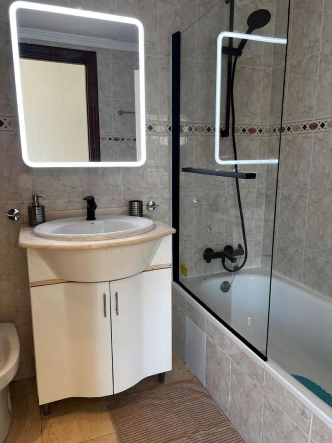 City Center Aprtment Аликанте Экстерьер фото
